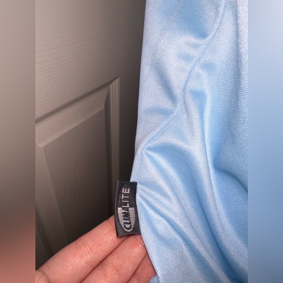 Adidas Top - Picture 5 of 7